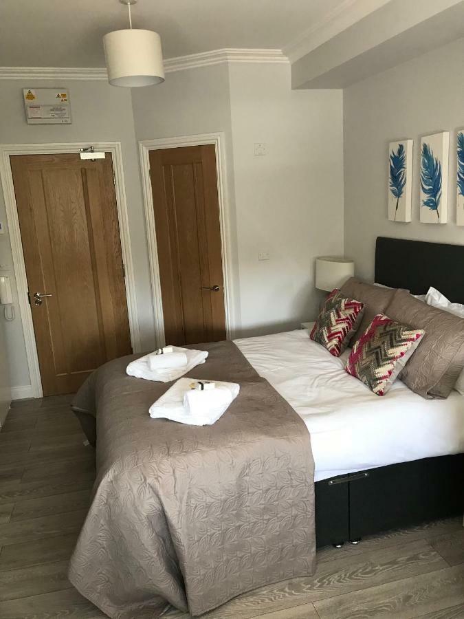 Berkshire Serviced Apartment Helena 12 Reading Buitenkant foto
